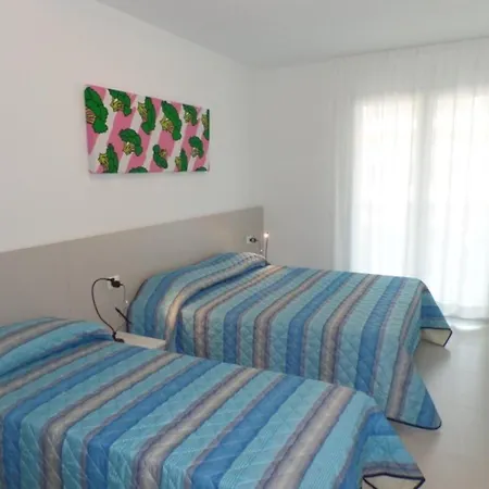 Bright With Rooftop Pool * Bibione